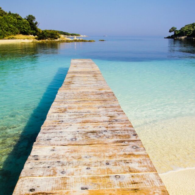 https://mdtweb.7thblock.dev/wp-content/uploads/2023/06/may-Ksamil-Beach-near-Saranda-640x640.jpg